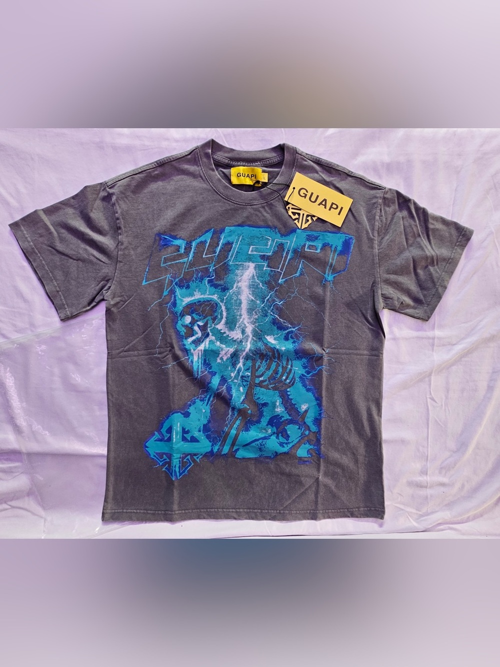GUAPI Men's Black Graphic Tee with Blue Lightning Design